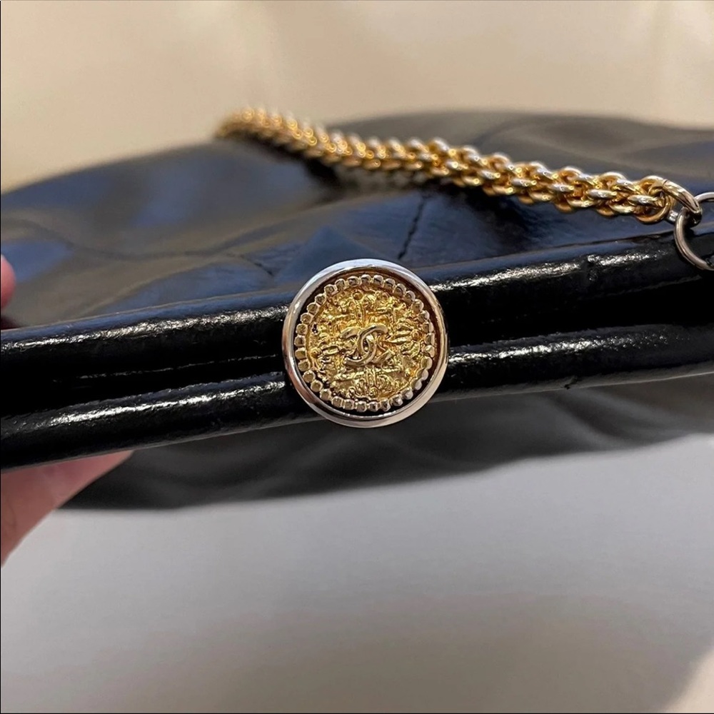 Chanel vintage kisslock bag - Picture 6 of 8